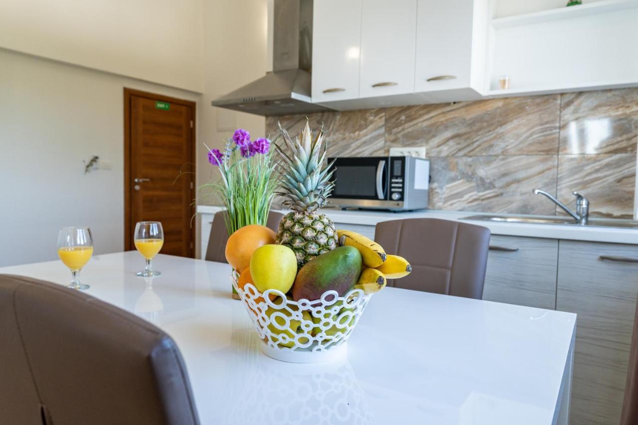 Apartment Miruna S Bazenom Donje Rastane Экстерьер фото